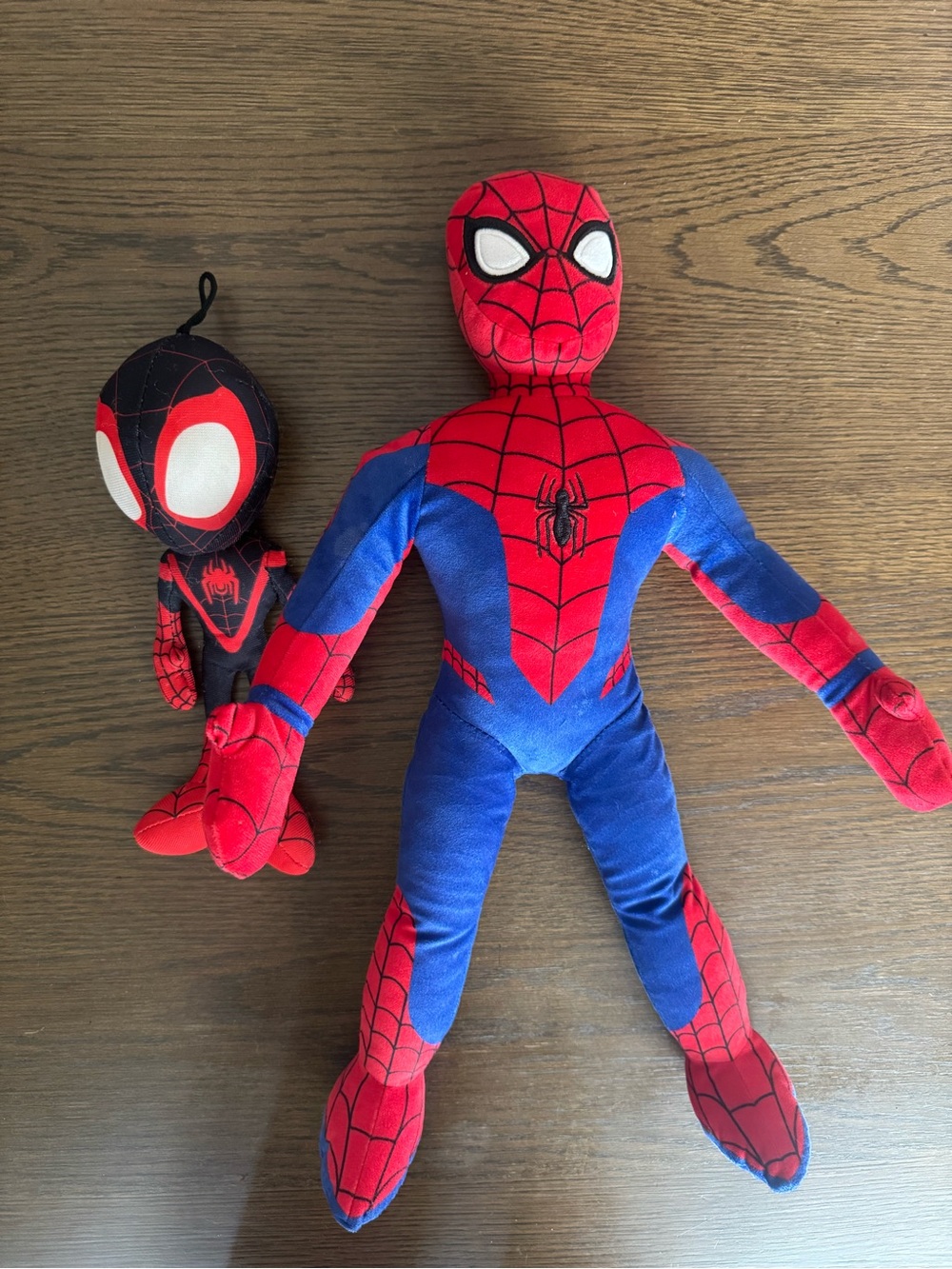 Spider Man and Spin plush set